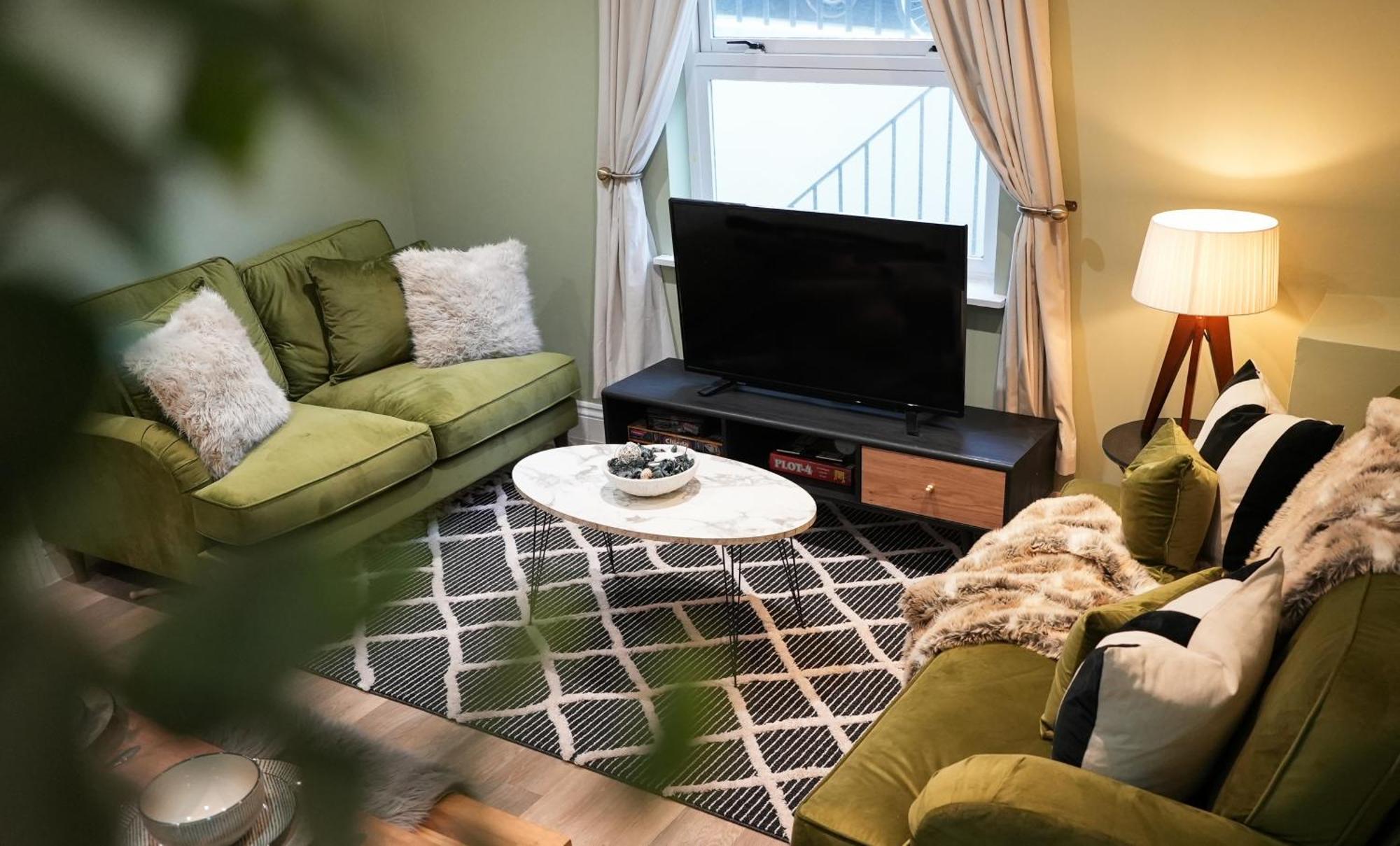 Central Brighton Stunning 3Bed With Garden, Sleeps 8 מראה חיצוני תמונה